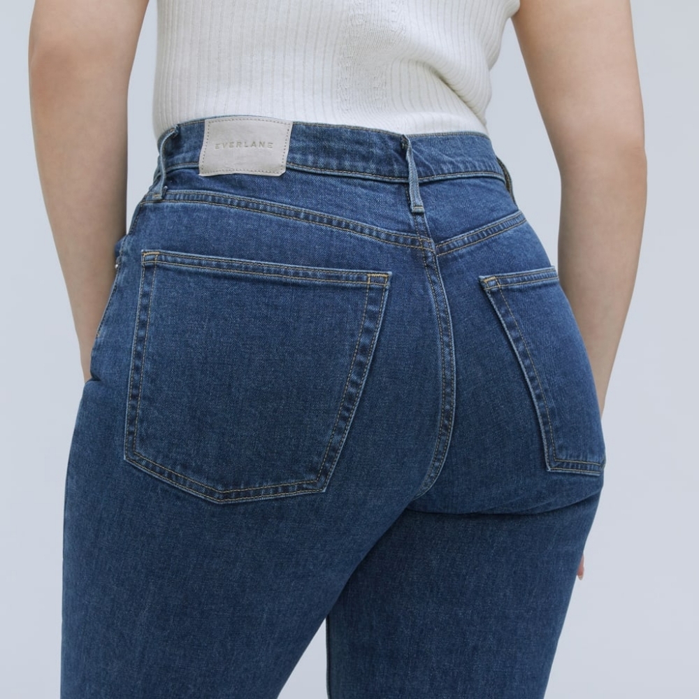 Everlane Women's Curvy 90's Cheeky Straight Jean